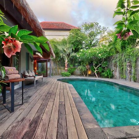 Villa Sham Seminyak  Bagian luar foto