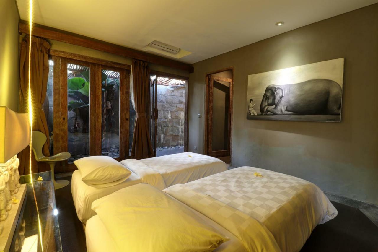 Villa Sham Seminyak  Bagian luar foto